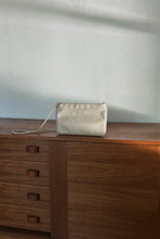 1990's CREAM FAUX LEATHER BAG