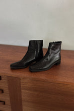 1990's WEITZMAN BLACK LEATHER SQUARE TOE ANKLE BOOTS | SIZE 5.5