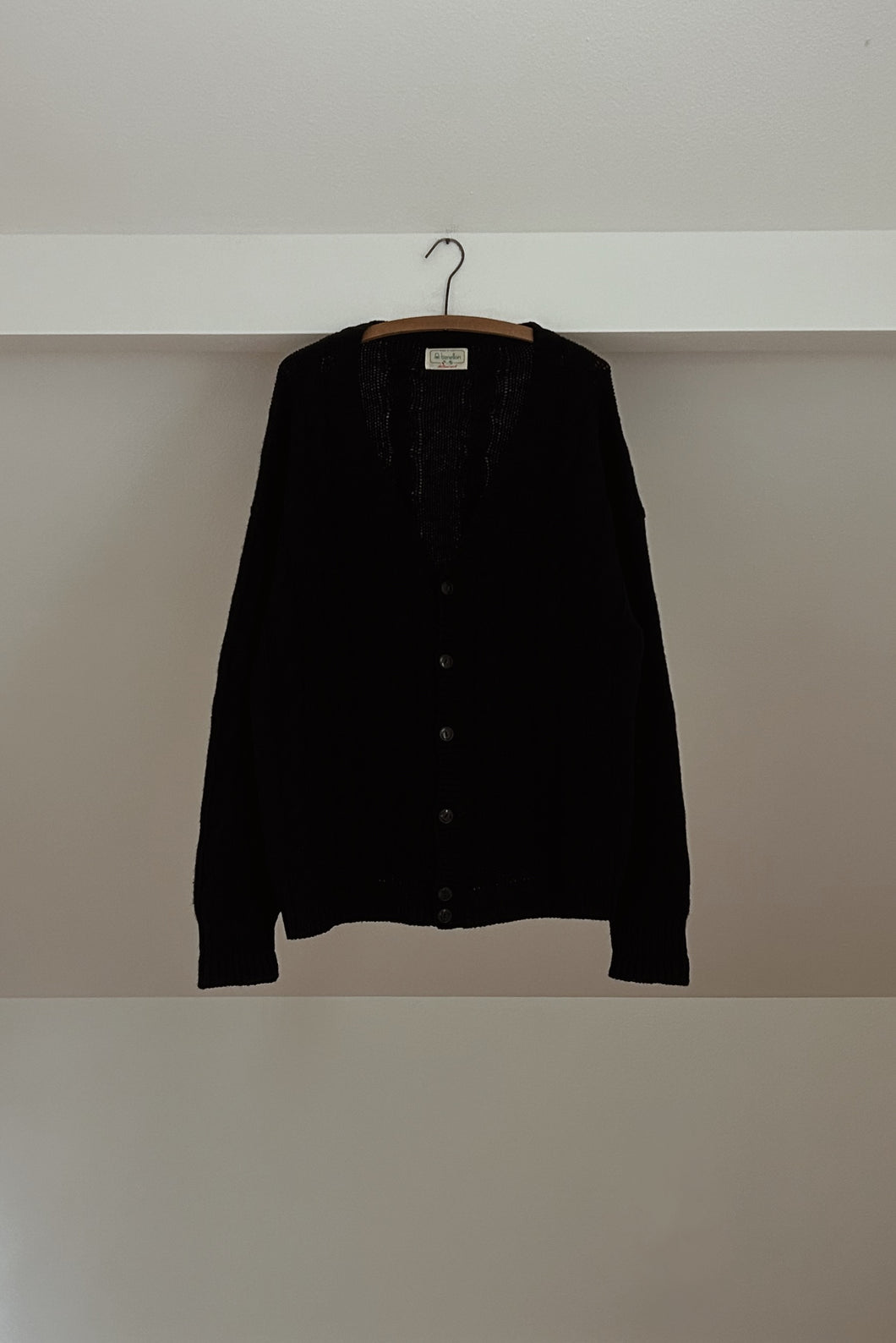 1980's BENETTON NAVY SHETLAND WOOL CABLE KNIT CARDIGAN | SIZE L/XL