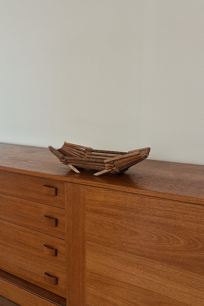 MID CENTURY SLAT WOOD FOLDING BASKET