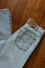 1990's LEVI'S 550 DENIM | SIZE 27/28