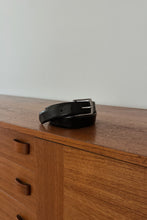 1990's BLACK LEATHER EDDIE BAUER BELT | SIZE M/L
