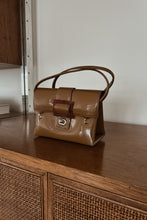 1960's MOD GLOSSY VINYL MINI HANDBAG | 6.5" x 4.5" x 3"