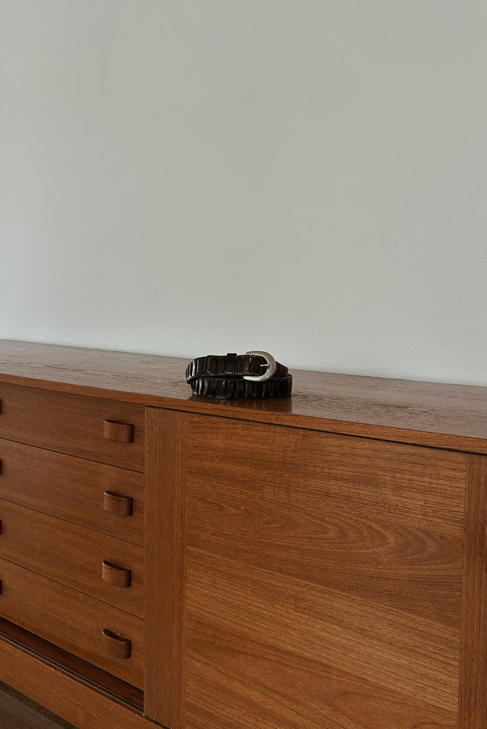 1990's DARK CHOCOLATE LEATHER LINK BELT | SIZE S-L