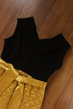 1970's GOLD QUILTED MAXI | SIZE M