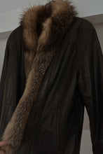 1980's CHOCOLATE LEATHER + FUR TRIM COAT | SIZE M/L