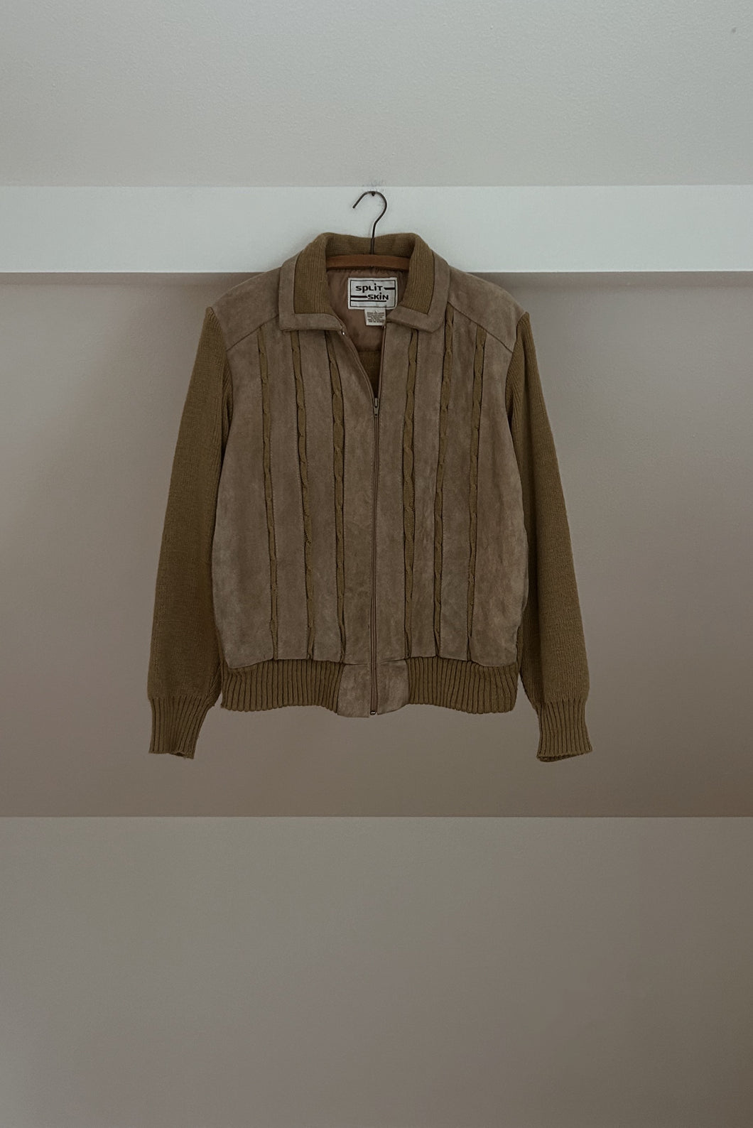 1970's CAMEL SUEDE CABLE KNIT ZIP JACKET | SIZE M/L