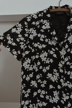 1990's BLACK + WHITE FLORAL SUNDRESS | SIZE M/L