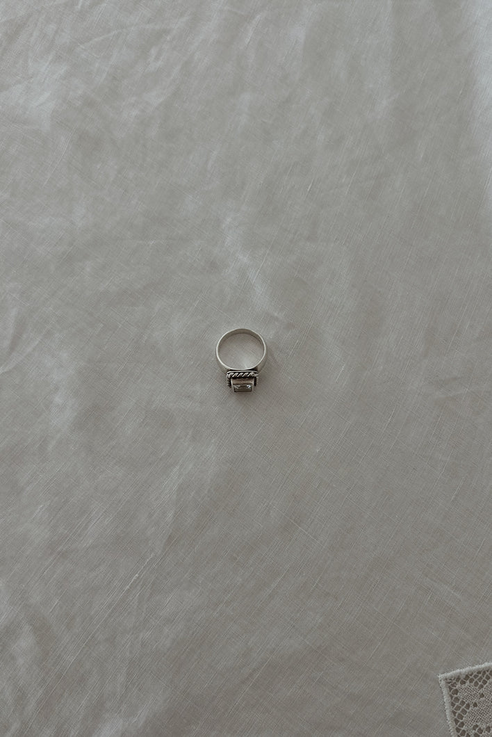 1980's 925 STERLING SILVER CUT GLASS RING | SIZE 7