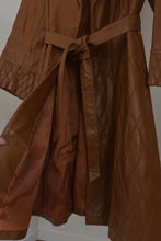 1970's TAWNY DIAMOND PATCHED LEATHER TRENCH | SIZE S/M