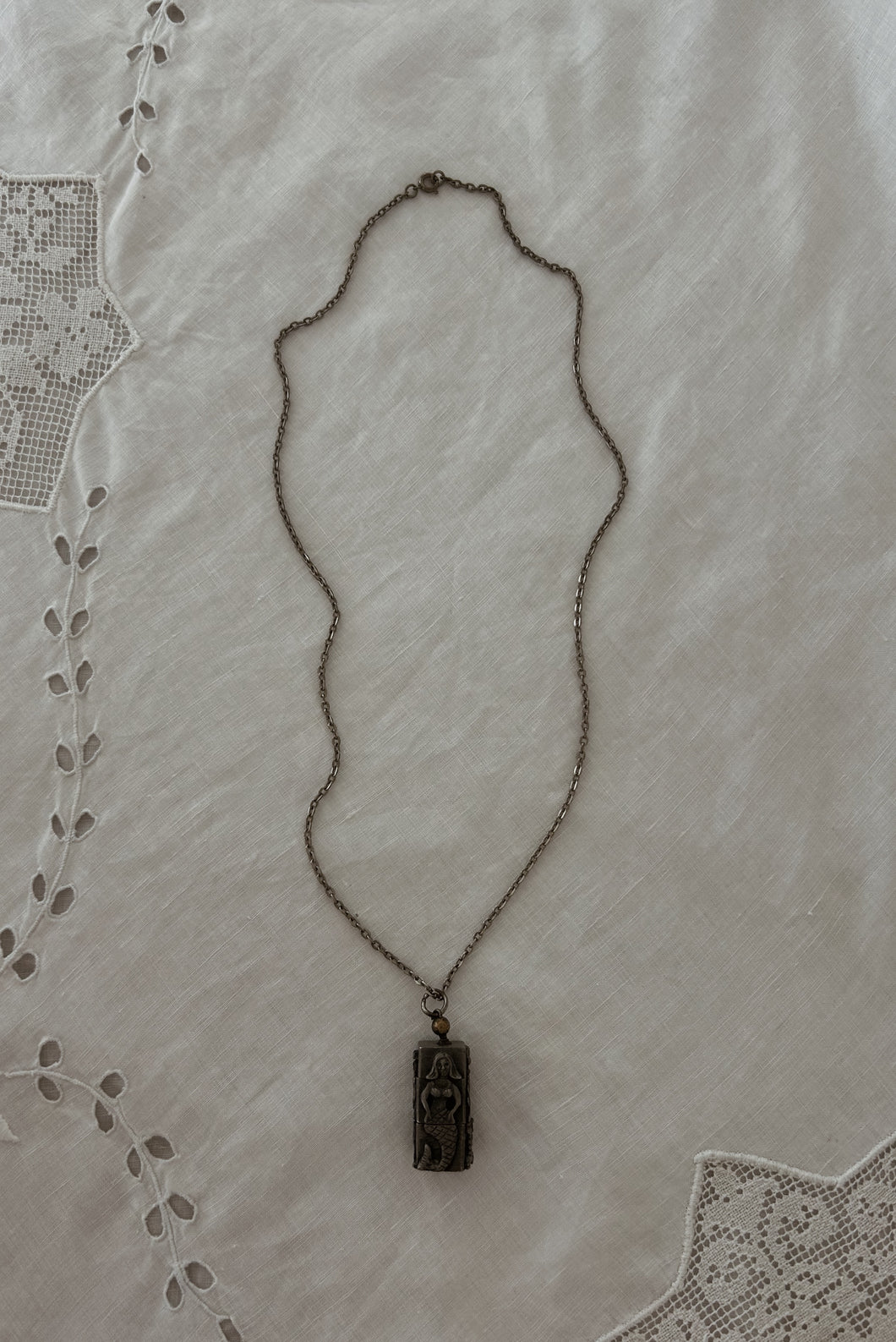 1970's RARE PEWTER KINETIC PUZZLE PENDANT ON PEWTER LINK CHAIN