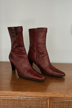 Y2K OXBLOOD STITCHED LEATHER HEELED BOOTS | SIZE 7