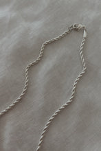 1990's MOTHER OF PEARL SHELL PENDANT ON SILVER PLATE TWIST CHAIN