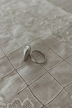 LARGE 925 STERLING SILVER + CULTURED PEARL RING | SIZE 9