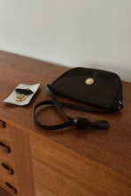 1980's BLACK FAUX LEATHER BAG | CHANGEABLE CLASP