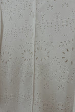1990's / Y2K PURE COTTON EYELET BUTTON BLOUSE | SIZE S