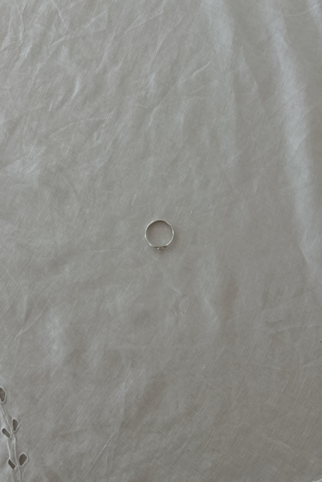 1990's 925 STERLING SILVER MINI HEART BAND | SIZE 8