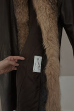 1980's CHOCOLATE LEATHER + FUR TRIM COAT | SIZE M/L