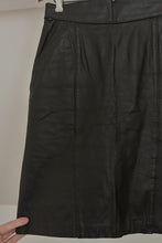 1980's BLACK LEATHER MINI SKIRT | SIZE XS/S