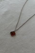 1970's STERLING + AMBER PENDANT ON 925 STERLING SILVER CHAIN