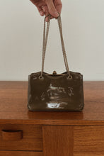 1960's MM PATENT OLIVE GLOSSY VINYL CHAIN HANDBAG | *PENDING*