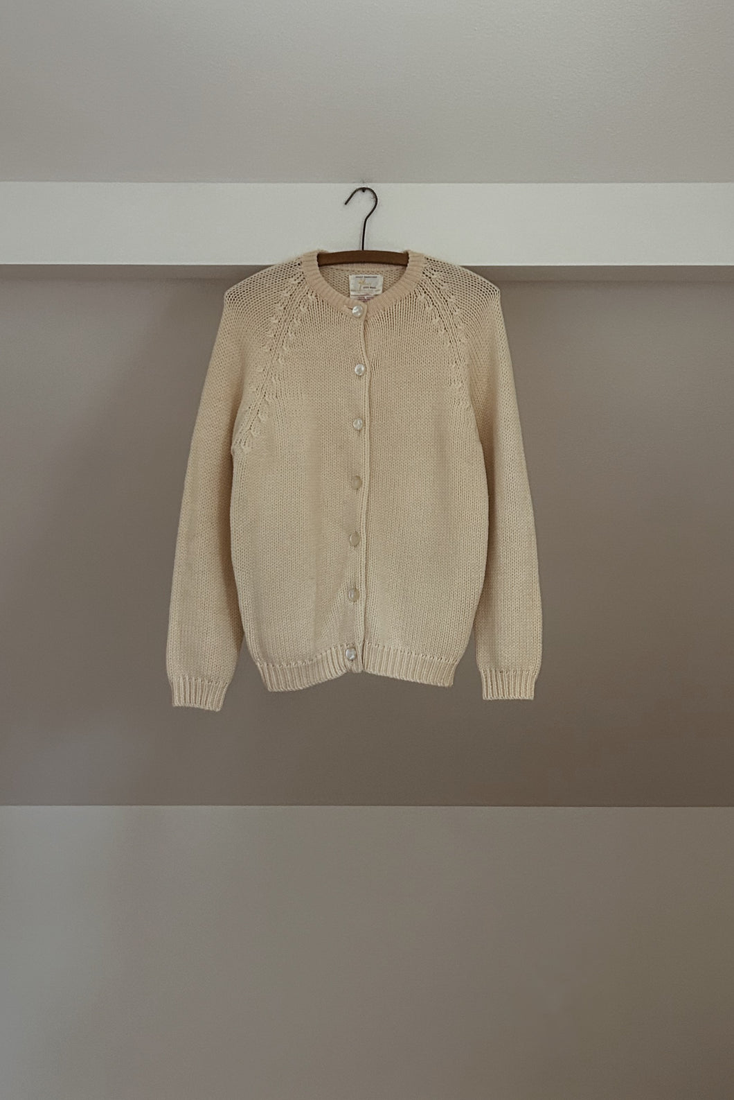 1960's PURE WOOL BRITISH KNIT CARDIGAN | SIZE S/M