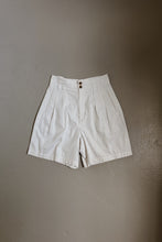 1990's WHITE COTTON PLEATED TROUSER SHORTS | SIZE 26