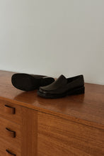 1990's FRANCO SARTO BLACK LEATHER LOAFERS | SIZE 6