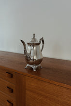 MID CENTURY ONEIDA SILVER PLATED COFFEE POT