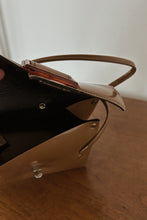 1960's MOD GLOSSY VINYL MINI HANDBAG | 6.5" x 4.5" x 3"