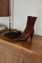 Y2K OXBLOOD STITCHED LEATHER HEELED BOOTS | SIZE 7