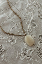 1970's POLISHED AUSTRALIAN OPAL PENDANT ON 14 K TWISTED GOLD FILL CHAIN