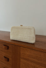 1960's PEARL KNIT CLUTCH | 9" x 5"