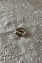 1980's STERLING + ONYX STONE RING | SIZE 7.5