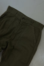 1980's HIGH RISE SLIM CUT COTTON MILITARY FATIGUES | SIZE 27