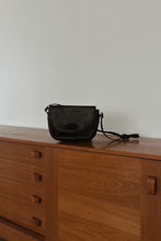 1980's BLACK FAUX LEATHER BAG | CHANGEABLE CLASP