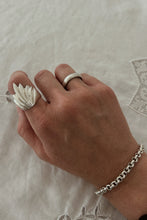 1980's CHUNKY 925 STERLING CRESTED SHELL RING | SIZE 7.5