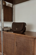 1990's COACH CHOCOLATE LEATHER HANDBAG | 11" x 8" x 3"