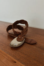 1990's WOVEN LEATHER CORAL WESTERN MEDALLION BELT | SIZE M
