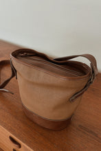 1990's ESPRIT CARAMEL FAUX LEATHER BUCKET BAG | 10" x 8"