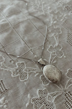 1980's STERLING ETCHED LOCKET ON 925 STERLING SILVER CHAIN