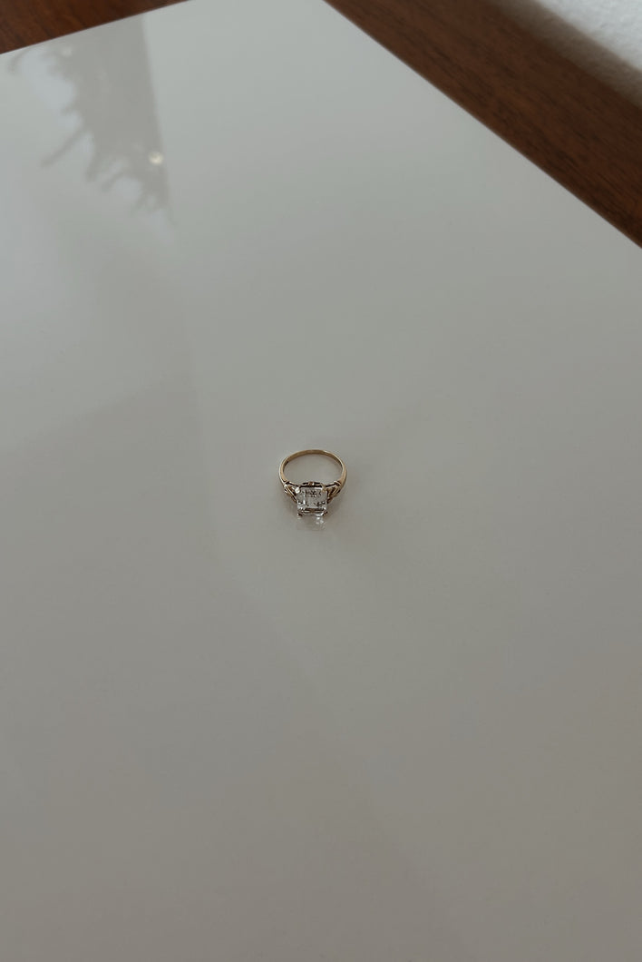 EDWARDIAN 10KT SOLID GOLD + EMERALD CUT ROCK CRYSTAL RING | SIZE 6