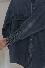 1990's CLASSIC DENIM DAD SHIRT | SIZE M