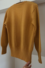 1950's MUSTARD WOOL V NECK VARSITY JUMPER | SIZE M