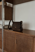 1980's COACH CHOCOLATE LEATHER HANDBAG | 9" x 7" x 2.5"
