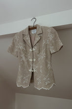 1990's EMBROIDERED LINEN FROG CLOSURE PEPLUM JACKET | SIZE XS/S