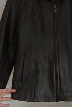 Y2K BLACK PIECED LEATHER JACKET | SIZE M/L