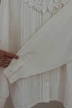 1980's VICTORIAN STYLE PLEATED LACE BUTTON BLOUSE | SIZE M