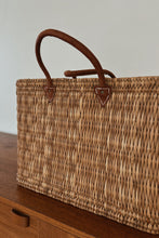 1970's WOVEN BASKET BAG | LEATHER HANDLE