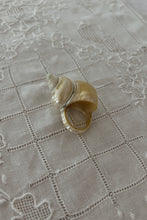 1980's NAUTILUS PEARLY GOLD SHELL RING | SIZE 6